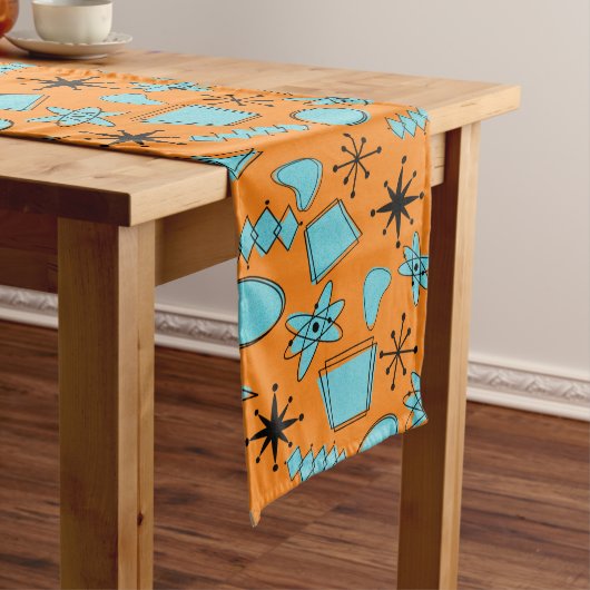 MCM Atomic Shapes Turquoise op Sinaasappel Lange Tafelloper (Voorbeeld)