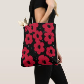 MCM geïnspireerde rode hibiscus bloem Tote Bag (Dichtbij)