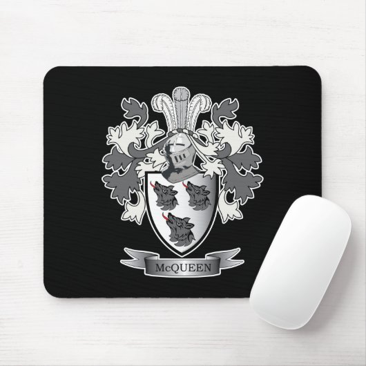 McQueen Family Crest Coat of Arms Muismat (Met muis)