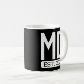 MD EST 2022 Nieuwe Dokter Afstuderen Medisch Arts Koffiemok (Voorkant rechts)