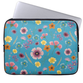 Meadow bloemen in blauwe laptop sleeve