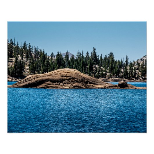 Meadow Lake Rock Island Glossy Perfect Poster (Voorkant)