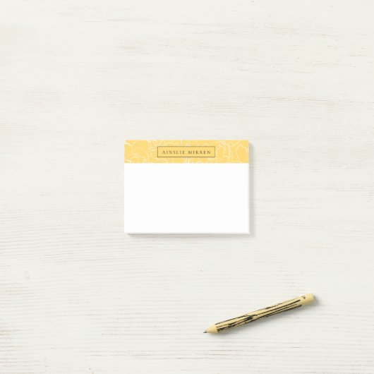 Meadow Yellow Simply Floral Personalized Post-it® Notes (Op bureau)