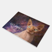 Means kat zegt weg te gaan deurmat (Schuin)