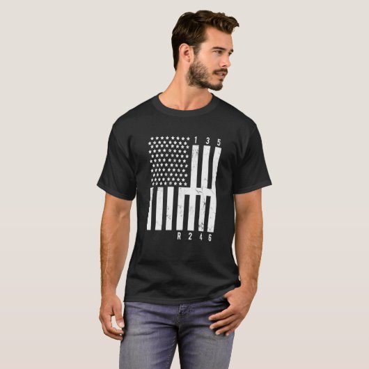 Mechanic US Flag Tuner Car Repairing Tools Mechani T-shirt (Voorkant volledig)