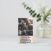 Mechanisch werken aan de motor visitekaartje (Staand voorkant)