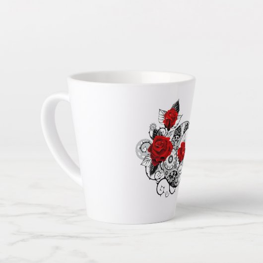 Mechanische haling met rode rozen latte mok (Linkerhoek)
