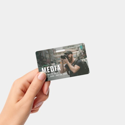 Media Modern Backstage Pas ID Badge (Handheld)