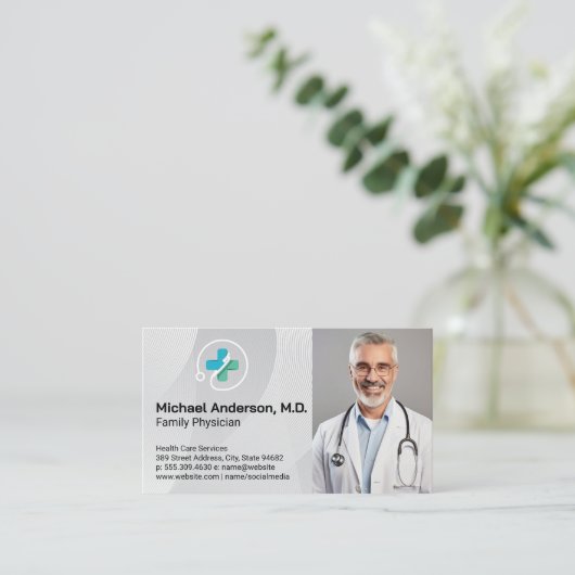 Medical Doctor Smiling | Health Care Services Logo Visitekaartje (Staand voorkant)