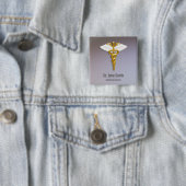 Medical Elegant Gold Caduceus White Wings Vierkante Button 5,1 Cm (In situ)
