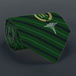 Medical Professional Monogrammed Green Stropdas<br><div class="desc">Een gepersonaliseerd, groen stropdas, speciaal ontworpen voor medische professionals, met het jouwe of het monogram van uw cadeauontvanger in een faux gouden baard.</div>