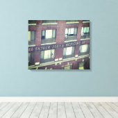 MEDICINEBOUW VAN VADER JOHN GEWRAPPEERD CANVAS AFDRUK (Insitu (Houten vloer))