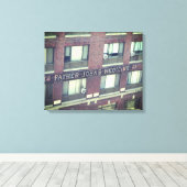 MEDICINEBOUW VAN VADER JOHN GEWRAPPEERD CANVAS AFDRUK (Insitu (Houten vloer))