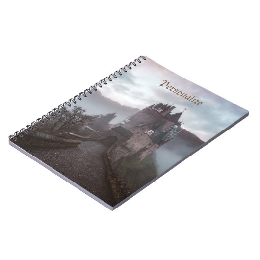 Medieval Castle in de mist Notitieboek (Linkerzijde)