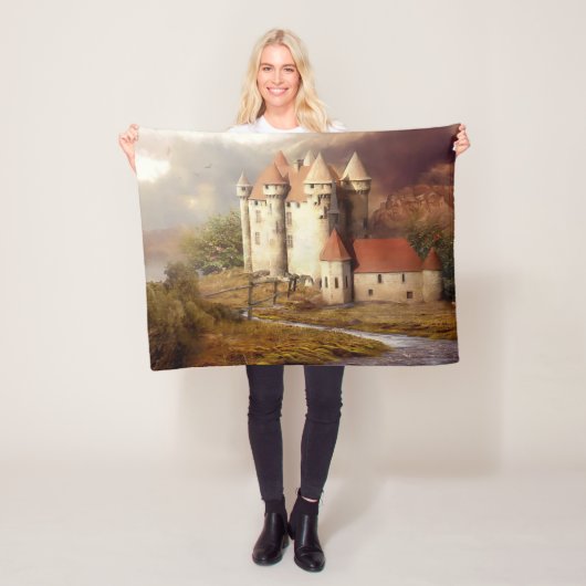 Medieval Castle River Run Fleece Deken (In situ)