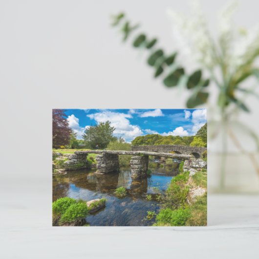 Medieval clapper brug over de rivier in Dartmoor V Briefkaart (Staand voorkant)