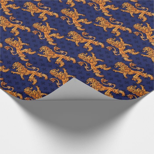 Medieval Gold Lion Blue Fleur de Lis Cadeaupapier (Hoek)