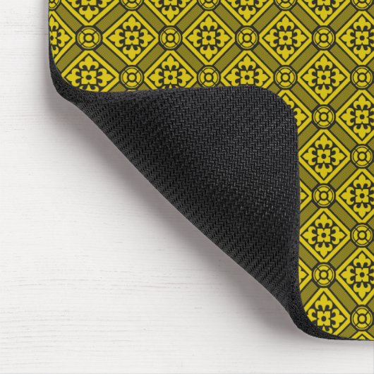 Medieval Yellow Black Lilies Romanesque Pattern Muismat (Hoek)