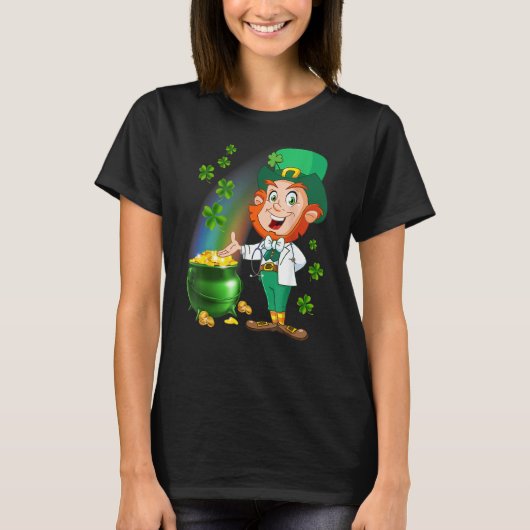 Medisch-Scrub Top Stethoscope met Leprechaun (Voorkant)
