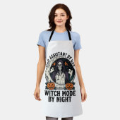 Medische Assistent Halloween Heks Vintage Gravure Schort (Gedragen)