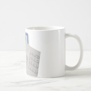 medische stethoscoop voor het ECG-cardiogram Koffiemok