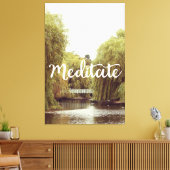 Meditateer in het park inspirerende boodschap canvas afdruk (Insitu (Woonkamer))