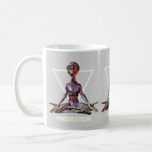 Meditatie. Alien in rustige houding Koffiemok