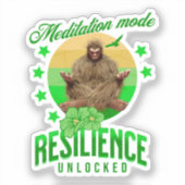 Meditatiemodus: Weerbaarheid Ontgrendeld Grappige  Sticker (Voorkant)