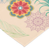 Meditative Elegance: Mandalas and Peacock Feathers Korte Tafelloper (Hoek)