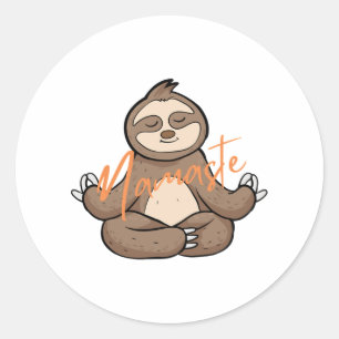Mediterende Yoga Luiaard - Namaste Ronde Sticker