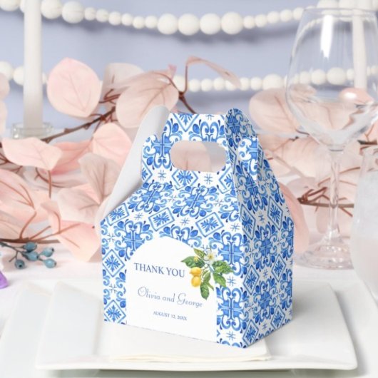Mediterraan blauw tegels en citroenen bruiloft bedankdoosjes