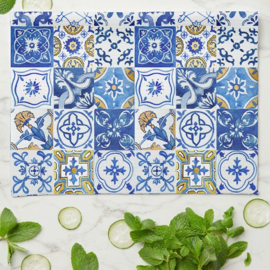 Mediterraan Blauw, Wit & Geel Bloemen Patroon Theedoek (Gevouwen)