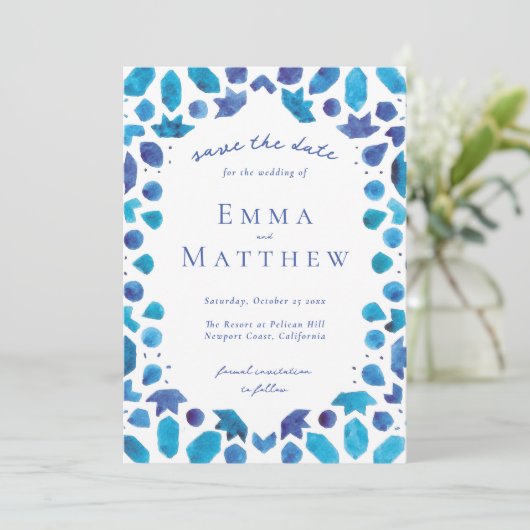 Mediterrane Blauwe Tegel Patroon met QR Save The Date (Staand voorkant)