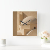 Mediterrane klok met koepelvorm, minimalistisch en (Huis)