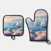 Mediterrane Lavendelkust met zeilboten Ovenwant & Pannenlap Set (Voorkant)