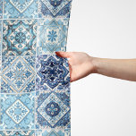 Mediterrane Tegels, Portugees, Azulejo, Majolica Sjaal<br><div class="desc">Elegant,  stijlvol en verfijnd patroon met mediterrane tegels in blauw en wit. Modern en trendy cadeau,  perfect voor de Azulejo liefhebber in je leven.</div>