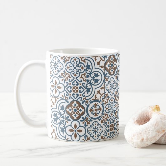 Mediterranean Moroccan Tile pattern Koffiemok (Met donut)