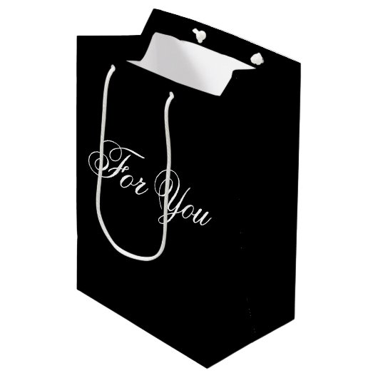 Medium Classy Zwart Designer Gift Bag Cadeauzakje (Voorkant Gekanteld)