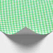 Medium Light Green and White Checks Wrapping Paper Cadeaupapier (Hoek)
