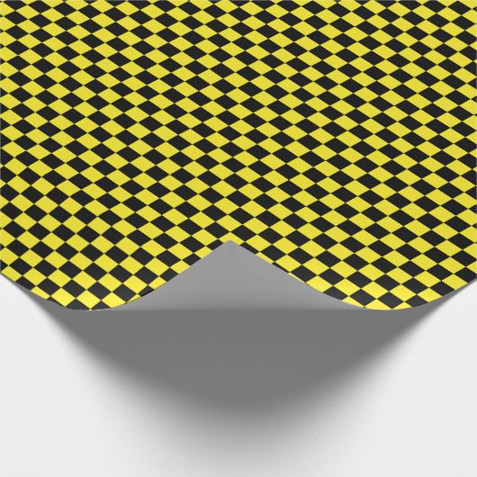 Medium zwart en geel cheques ompakken papier (Hoek)