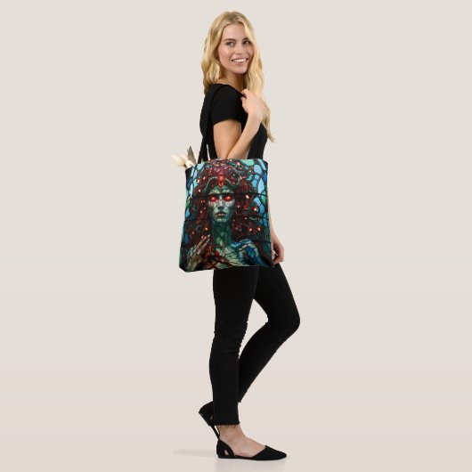 Medusa - Glas in lood venster Tiffany stijl Tote Bag (Op model)