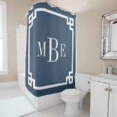 Meer Blauw en Wit Griekse Sleutel | Monogram Douchegordijn (In situ)