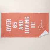 Meer dan 65 jaar en het is grappig dat deze dag ge strandlaken (Voorkant)