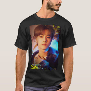 Meer dan Geweldige Xdinary Heroes Jungsu Happy Dea T-shirt