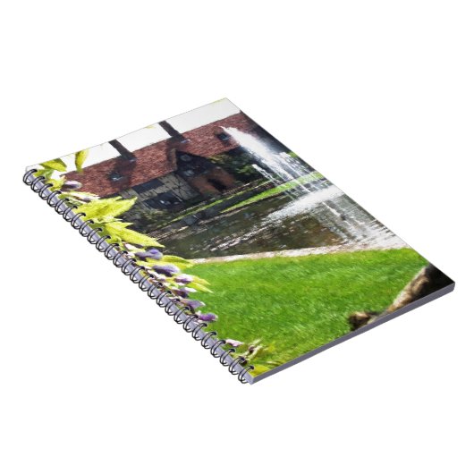 Meer en fontein bij RHS Wisley Notitieboek (Rechterzijde)