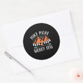 Meer en minder zorgen ronde sticker (Envelop)