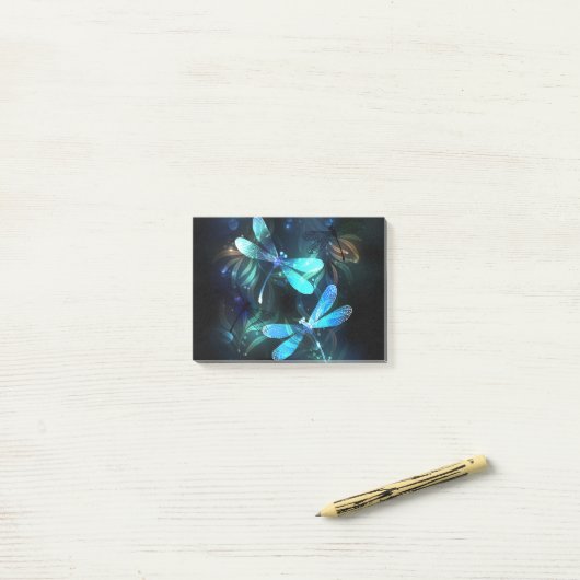 Meer gloeiende libellen post-it® notes (Op bureau)