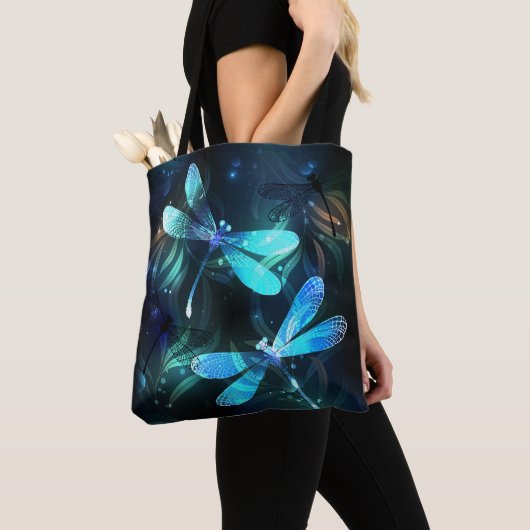 Meer gloeiende libellen tote bag (Dichtbij)