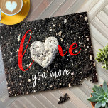 Meer Hawaii Beach Coral Heart Rock foto Legpuzzel<br><div class="desc">"Meer van je houden". Ik heb het geluk dat ik dit hartvormig koraalgesteente heb gezien, terwijl ik laat in de namiddag dit zwarte zandstrand van Big Island Hawaiian meemaak. Een prachtige herinnering aan liefde wanneer je werkt aan deze verbluffende, grafische, foto-puzzel. U kunt zelfs de tekst op het gebied van...</div>