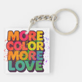 Meer Kleur Meer Liefde Speelse Typografie Aangepas Sleutelhanger (Achterkant)